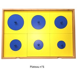 Cabinet de géométrie plateau 6 Montessori