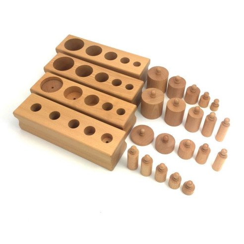 Mes premiers blocs de cylindres Montessori