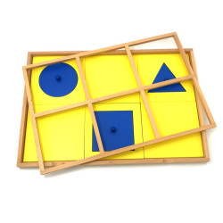 Plateau de présentation du cabinet de géométrie Montessori 2