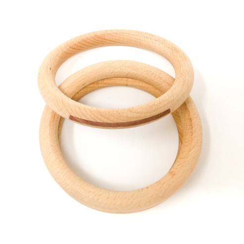 3 grands anneaux en bois naturel