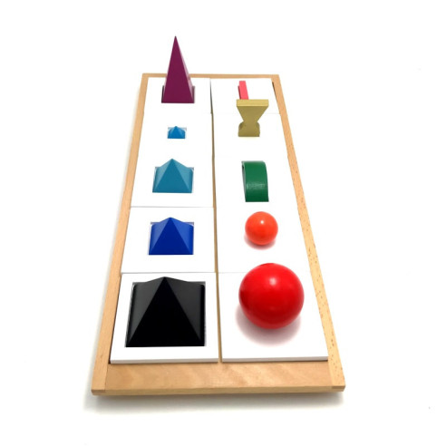 Solides des symboles grammaticaux avec plateau Montessori