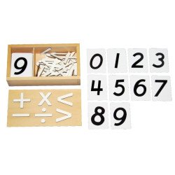 Boite des signes arithmétiques Montessori
