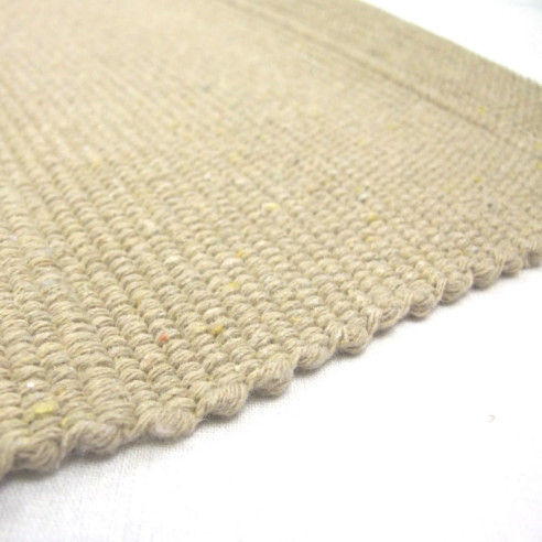 Tapis de travail medium beige Montessori vu de détail pour voir la texture.