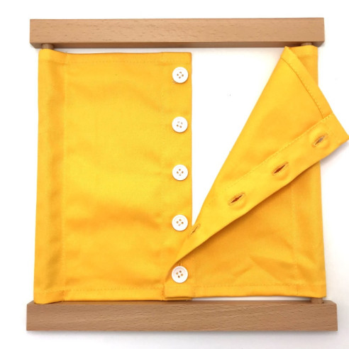 Cadre d'habillage petits boutons Montessori vue d'ensemble avec les boutons en partie ouverts.