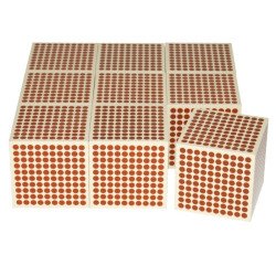 9 cubes de 1000 en bois des mathématiques Montessori