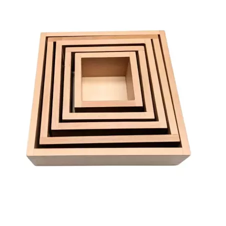 Boites gigognes en bois pour enfants