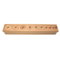 Bloc de cylindres n°1 en bois, Mathématiques Montessori 2