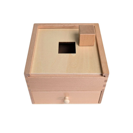 Boite permanence en bois  avec 4 solides à encastrer, éveil Montessori